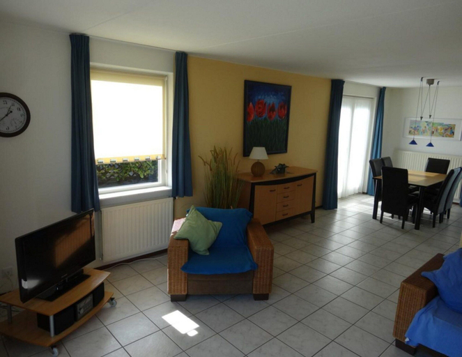 Living room 2, Bungalow in Breskens Near the Lighthouse, Sluis
