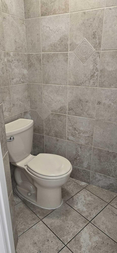 Bathroom 4, Travelsuites Inn, Clark