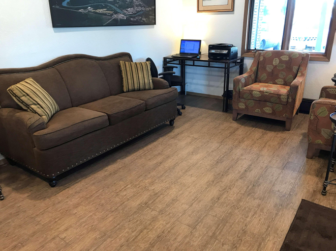 Public Area 2, Best Western King Salmon Inn, Kenai Peninsula