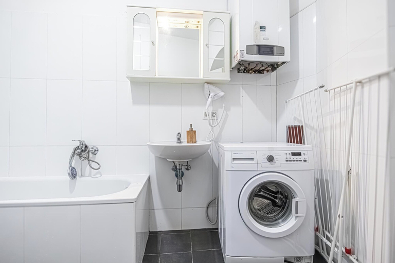 Others 3, Cozy 4BR Apt Garden Close to Danube, Wien