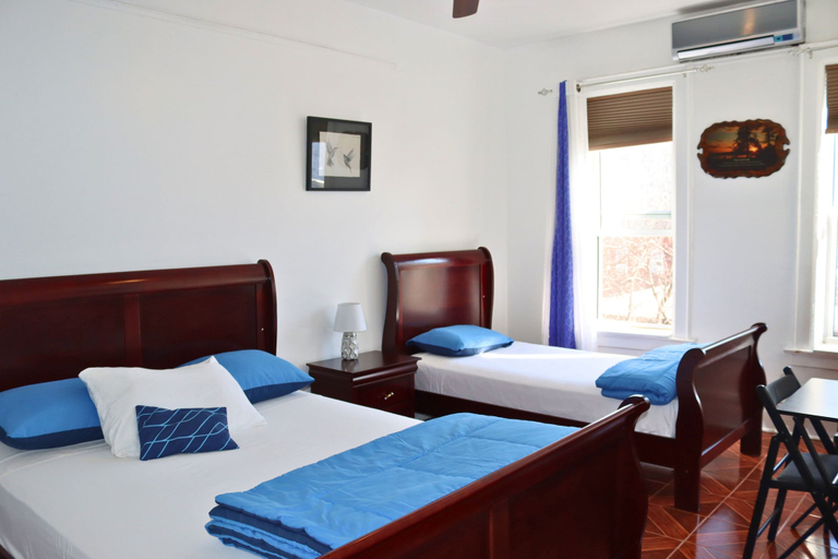 Bedroom 4, KLO Guest House, New York