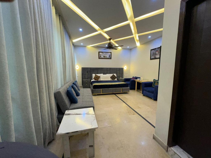 Others 3, Hotel Holiday Lahore, Lahore