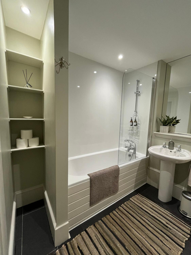 Bathroom 3, Acorn House Callander, Stirling