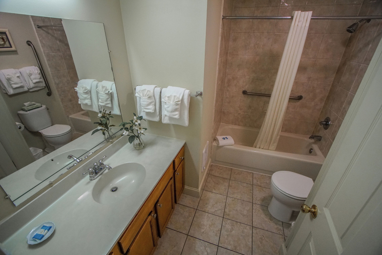 Bathroom 4, Brewster Green Resort, Barnstable