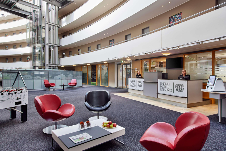 Public Area 3, THE CURVE Hotel BayArena Leverkusen, Leverkusen