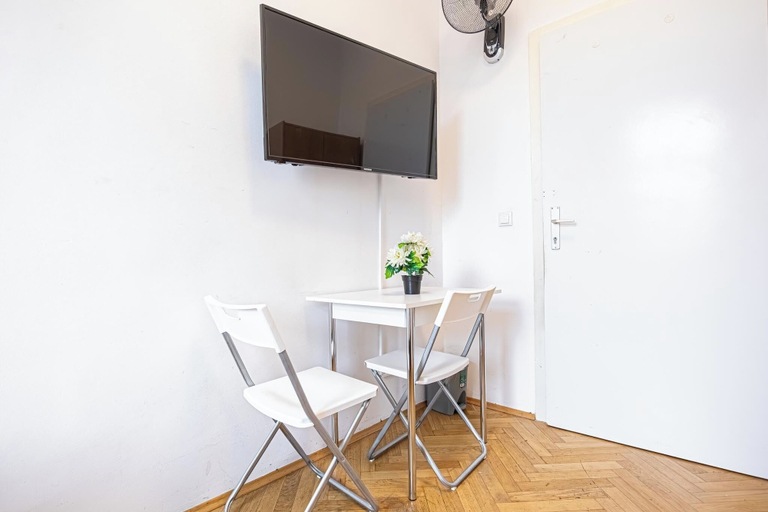Others 3, Cozy Room Near U6 Dresdner Subway Line, Wien