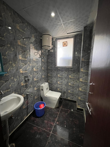 Bathroom, Luvi Casa, Gurgaon