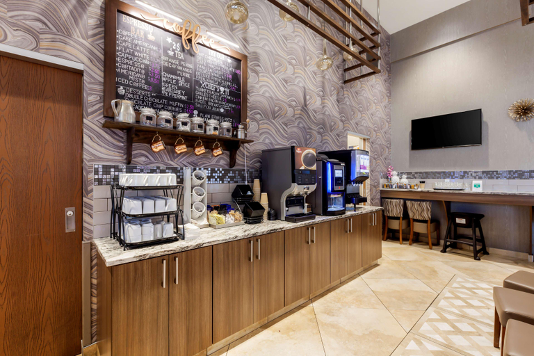 Food & Drinks 5, Best Western Plus St. John's Airport Hotel and Sui, Division No. 1