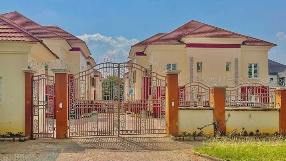 Exterior & Views, La Nice Apartment and Suites, AbujaMun