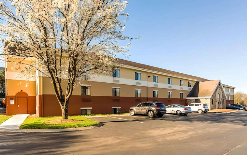 Exterior & Views 2, Suburban Studios Brentwood – Nashville, Davidson