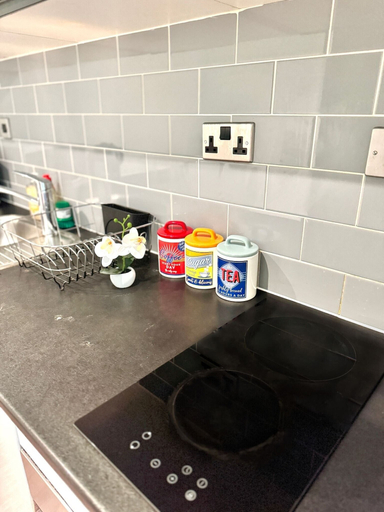 Miscellaneous 4, Sheffield Centre - Modern 1BR Apartment - Sleeps 3, Sheffield