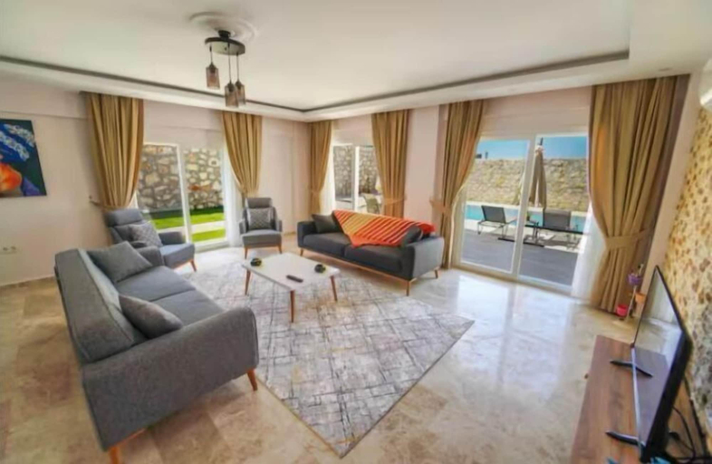 Others 4, Aydınsuit, Çiğli