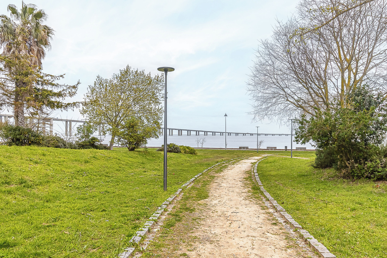 Others 5, Stylish Stay in Lisbon-Scenic Views, Loures