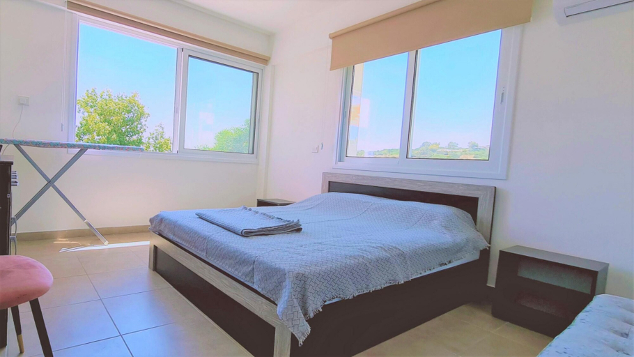 Bedroom 5, 42 PRO -stay Symphony Apartment