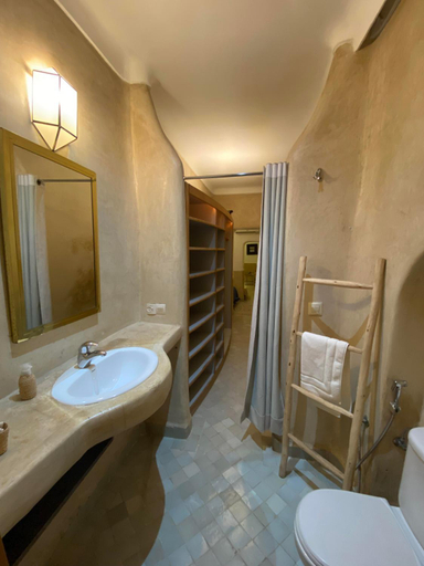Bathroom 3, Riad Dar Omi Zahra, Marrakech