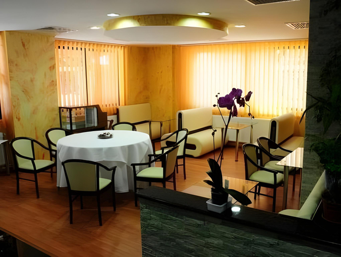Food & Drinks 4, Hotel Premiere, Municipiul Bucuresti
