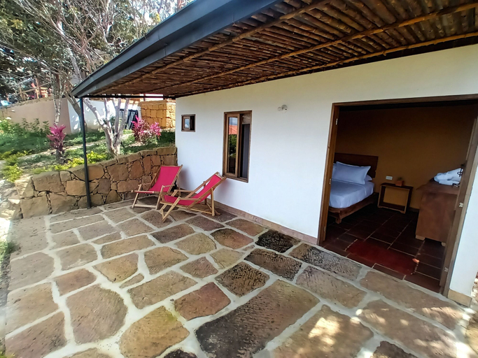 Others 5, Hotel Cariguá, San Gil