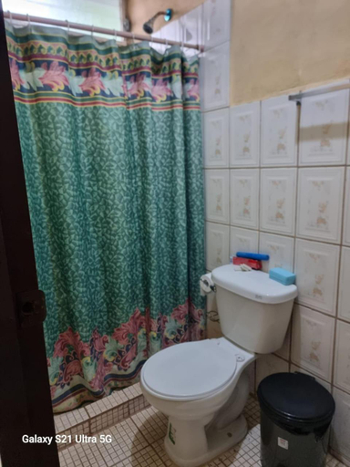 Others 3, Hostal San Antonio, León