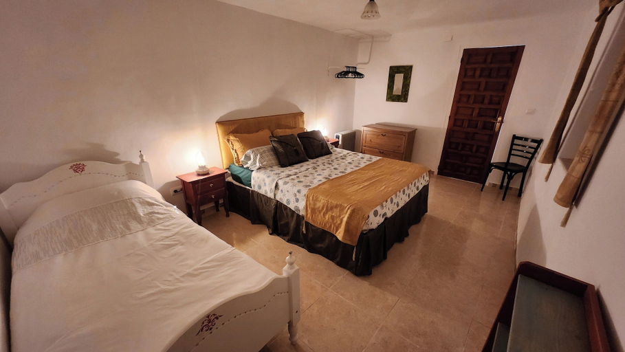 Room 3, Casita-1 To 5guests-pool-patio-bbq-parking, Almería