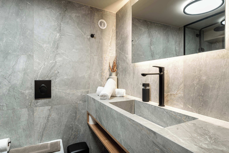 Bathroom, Noemi City Lofts, Crete