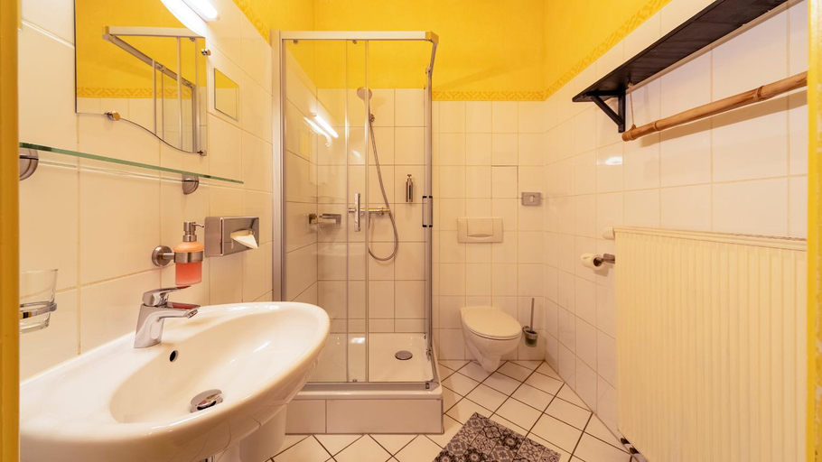 Bathroom 2, Gastehaus Mezcalero, Dresden