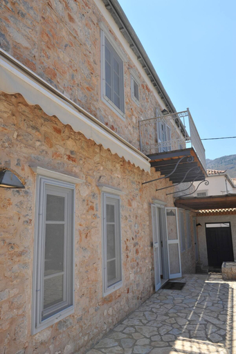 Exterior & Views, Zeus House by GHH, Attica