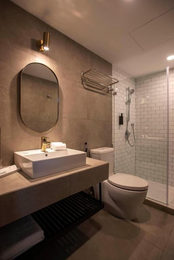 Bathroom 9