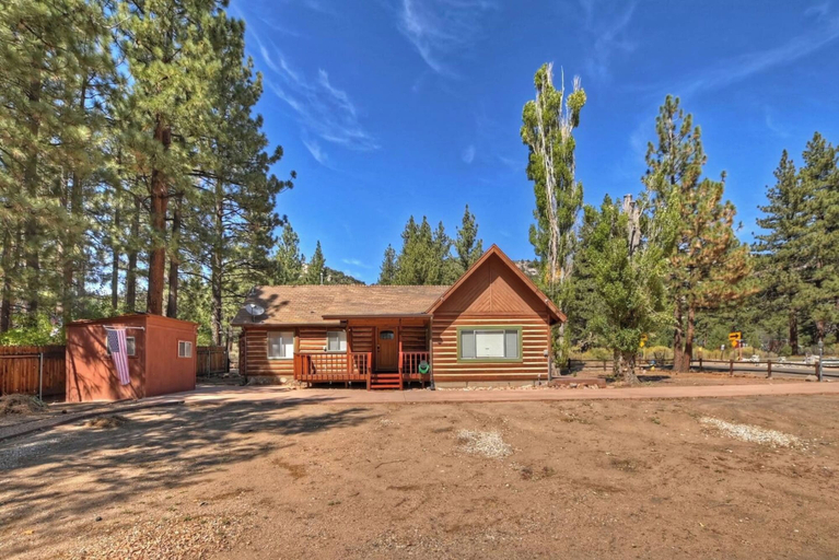 Exterior & Views 1, Brother Bear Cabin, San Bernardino