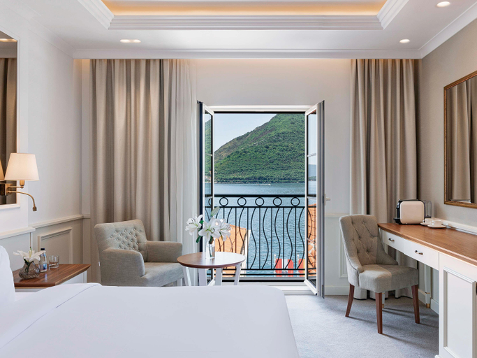 Bedroom 3, Heritage Grand Perast
