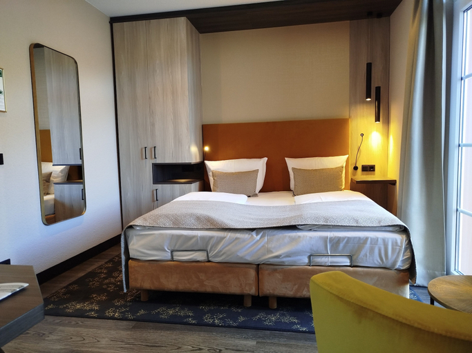 Bedroom 16
