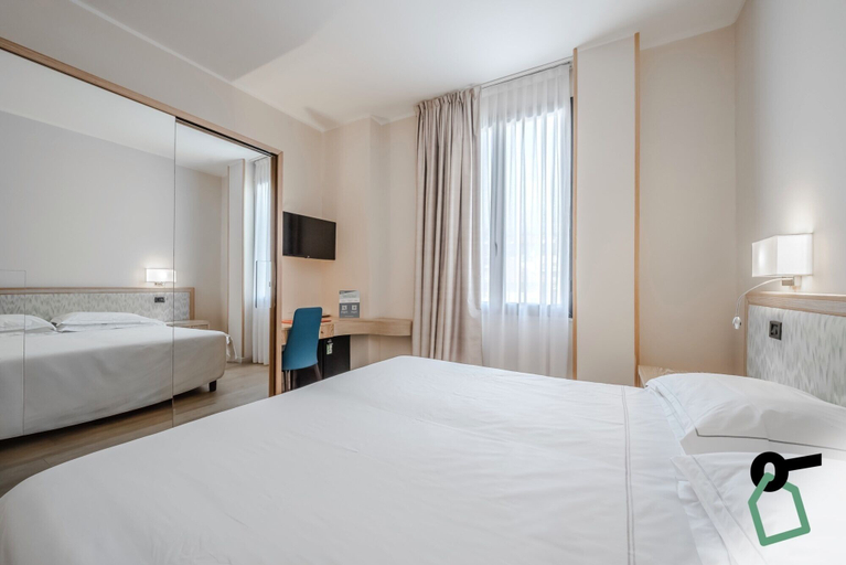 Bedroom 2, HOTIDAY Room Collection - Mediterranee Alassio, Savona