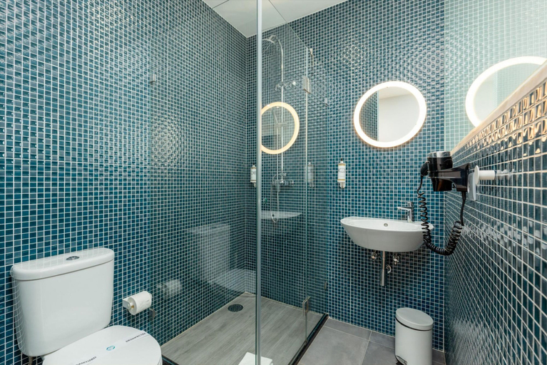 Bathroom 5, Feel Porto LBV Townhouse, Porto