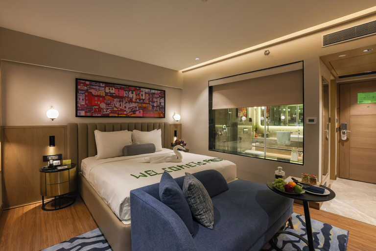 Bedroom 4, Pride Premier Pune, Pune