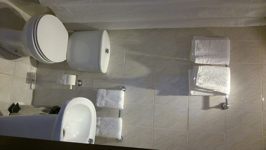 Bathroom 3, Pensão Residencial Internacional, Coimbra