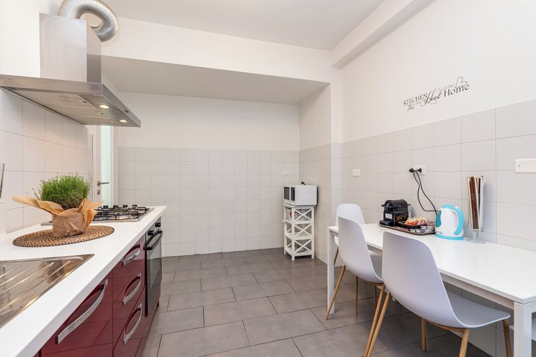 Others 5, Vatican Luxury Apartment, Roma