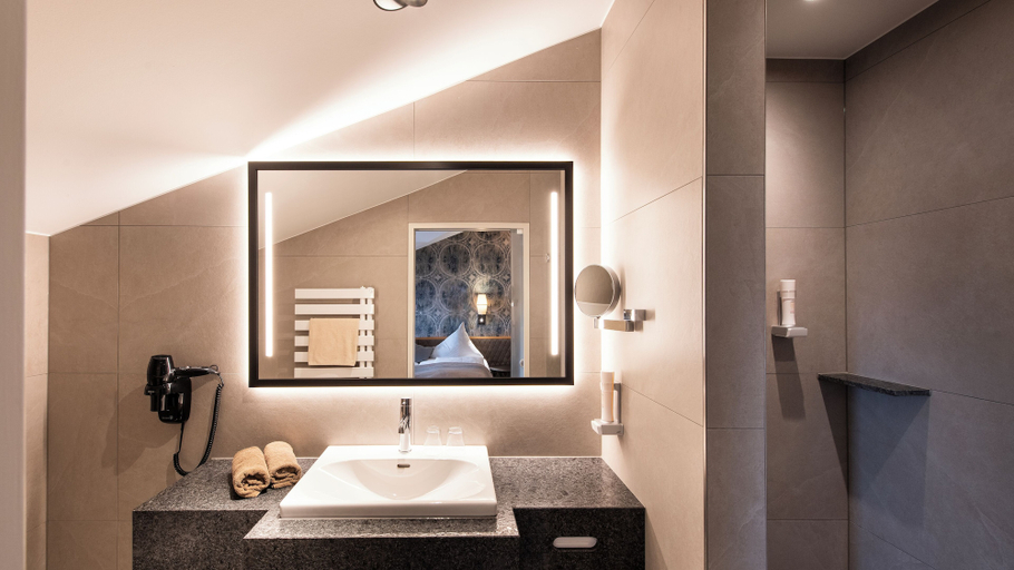 Bathroom 3, Hotel Königgut, Salzburg Umgebung