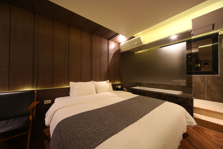 Bedroom 2, Dublin Hotel, Busanjin
