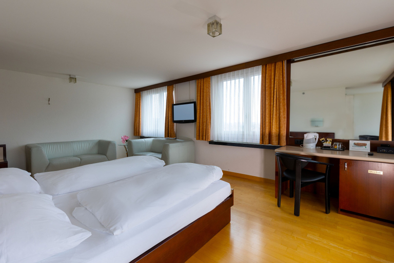 Bedroom 3, Hotel Linde 24h Self Check-in, Baden