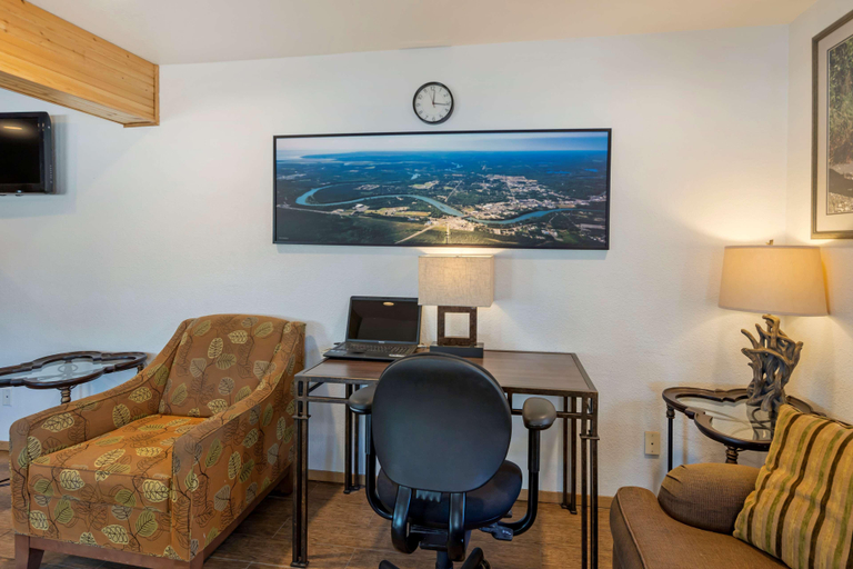 Public Area 2, Best Western King Salmon Inn, Kenai Peninsula