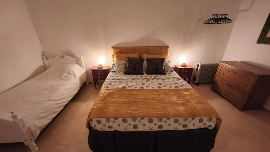 Room 5, Casita-1 To 5guests-pool-patio-bbq-parking, Almería