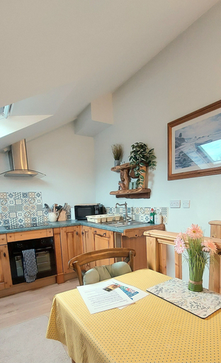 Food & Drinks, Wesley House Holiday Cottages, Cornwall
