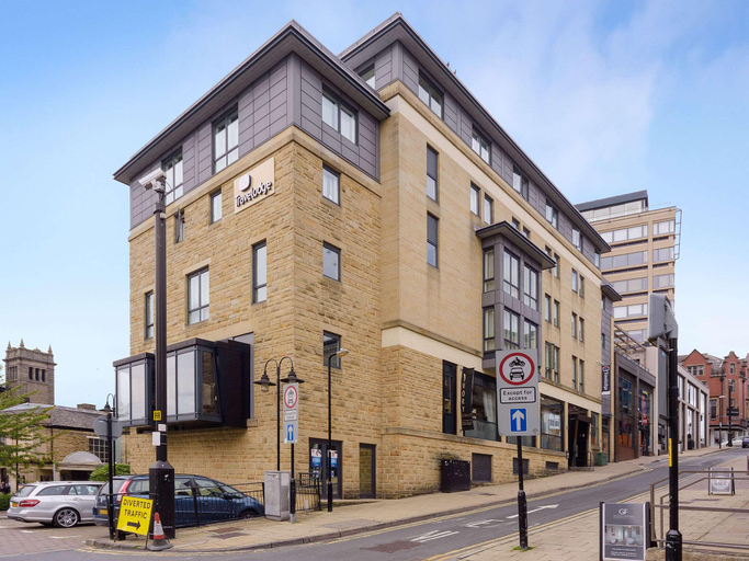 Exterior & Views 5, Travelodge Harrogate, North Yorkshire