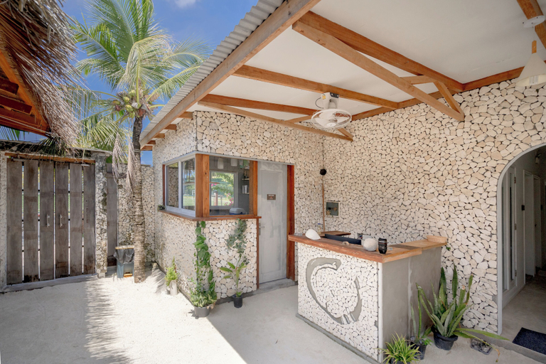 Others 5, Brickwood Shoreline, North Ari Atoll