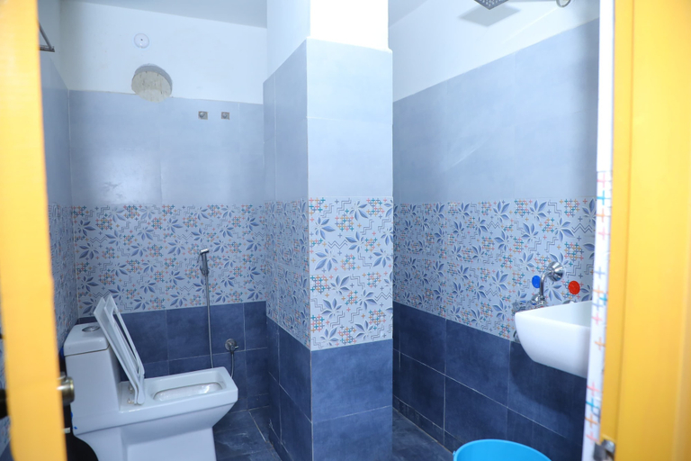 Bathroom 3, Hotel New Maruthi Residency Inn, Ranga Reddy