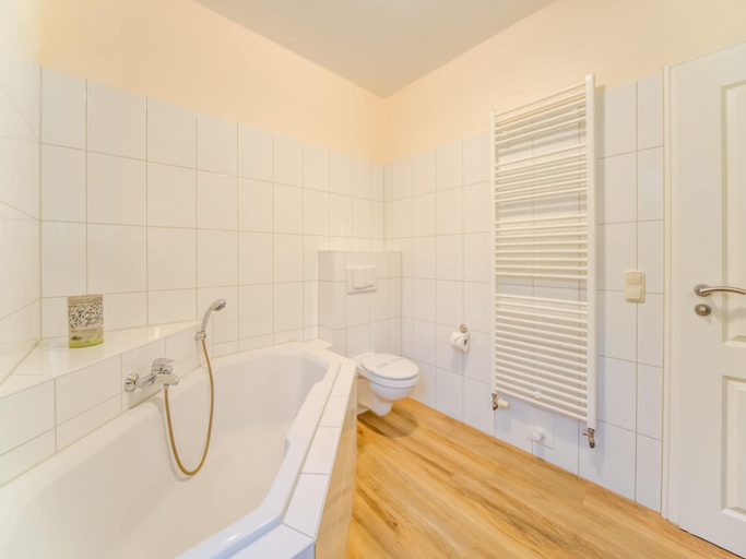 Bathroom 2, Attractive Home in Bastorf With Private Garden, Rostock
