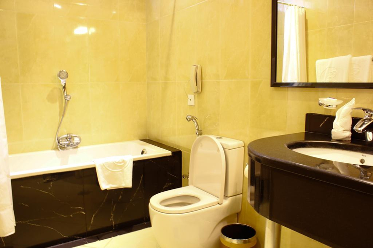 Bathroom 5, Elilly Hotel, Addis Abeba