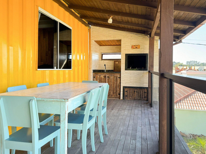 Others 5, Contêiner Exclusivo - Praia da Gamboa, Garopaba