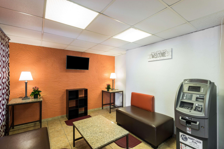 Public Area 2, Motel 6 Milwaukee, WI - Glendale, Milwaukee