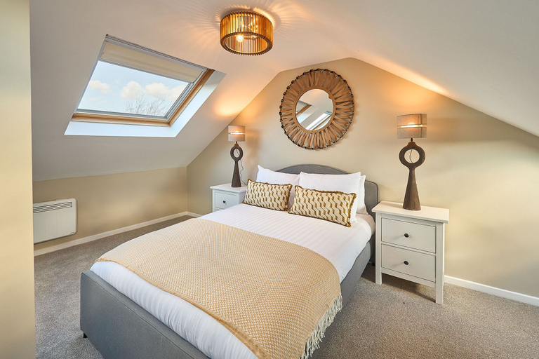 Room 5, Host Stay Louvaine House, Durham