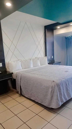 Others 5, HOTEL PARAISO, Tijuana